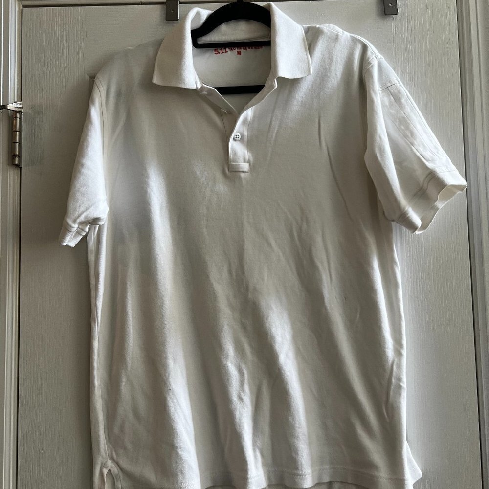 Men's 5.11 Tactical Series White Short Sleeve Polo Shirt. Size M